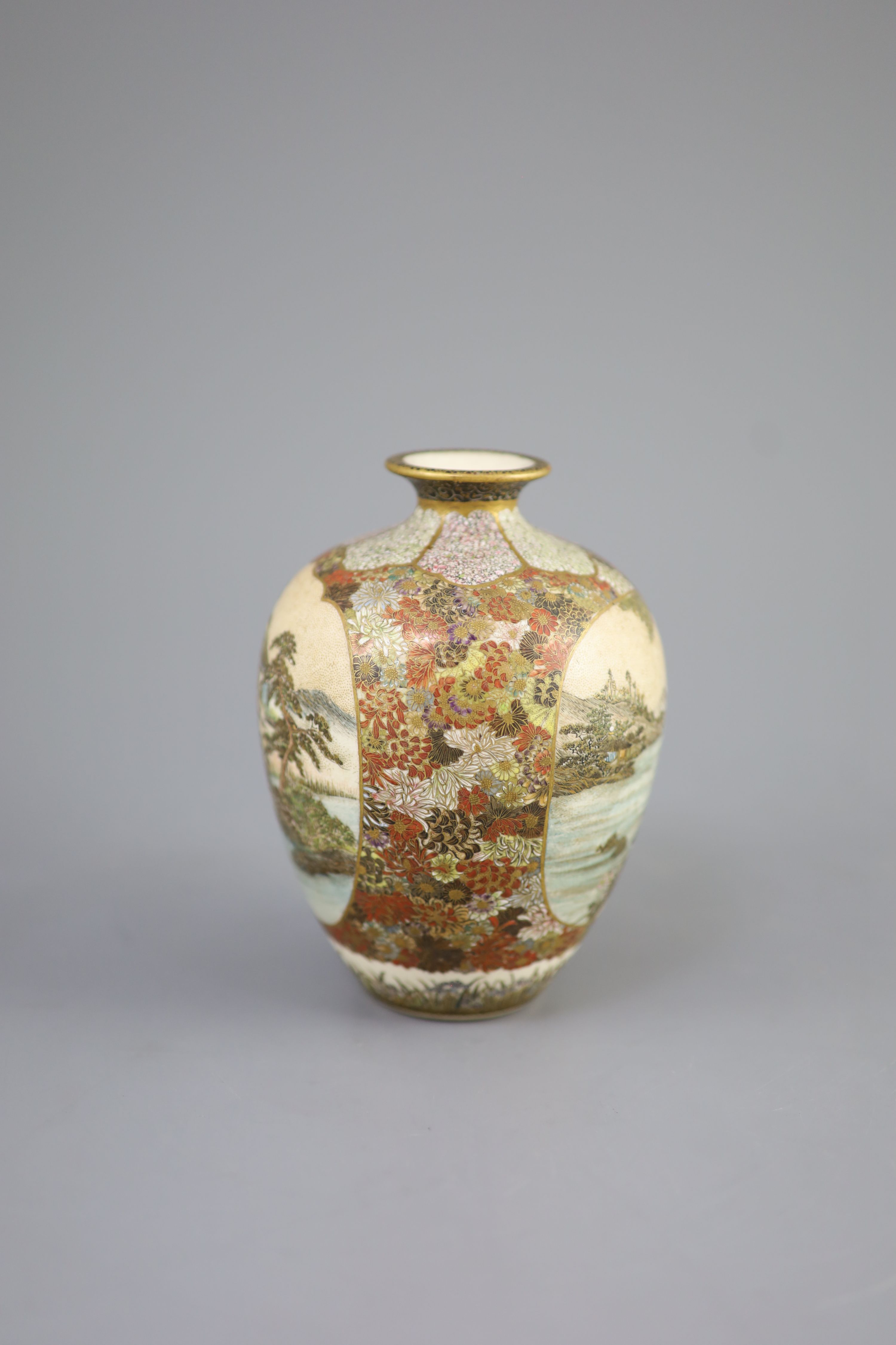 A fine Japanese Satsuma vase, Meiji period, 13cm high